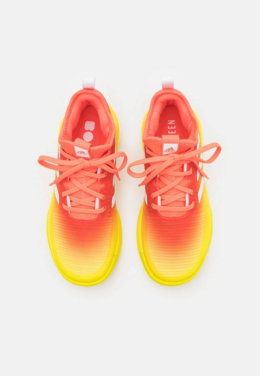 Фото № 4 с приближением к товару «‎Adidas Crazyflight »