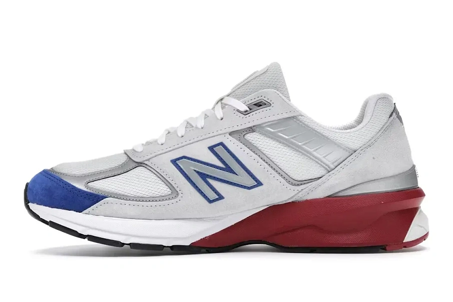 Фото № 3 с приближением к товару «‎New Balance 990v5»