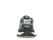 Фото № 2 с приближением к товару «‎New Balance 9060»