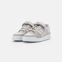 Фото № 3 с приближением к товару «‎Adidas Forum »