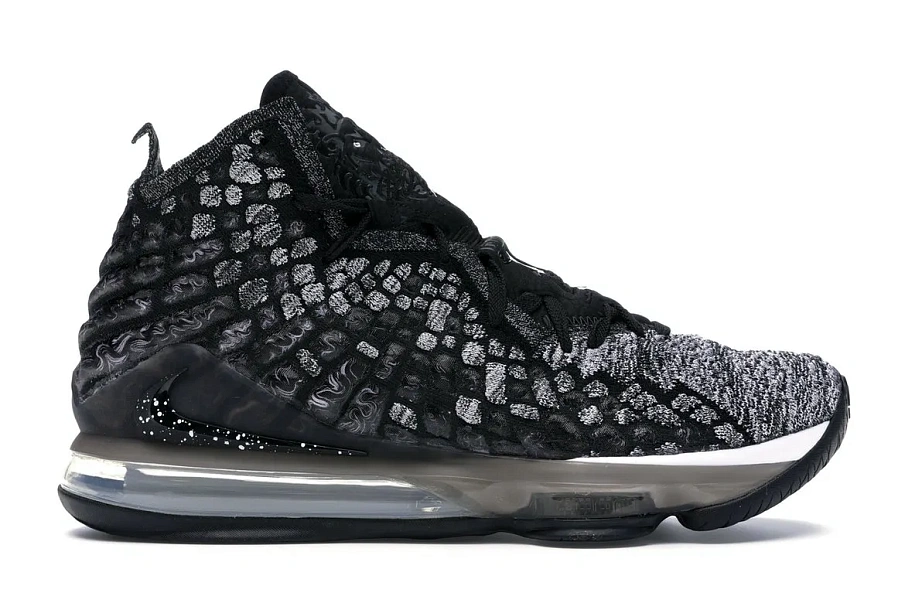 Фото № 1 с приближением к товару «‎Nike LeBron 17 Black White»