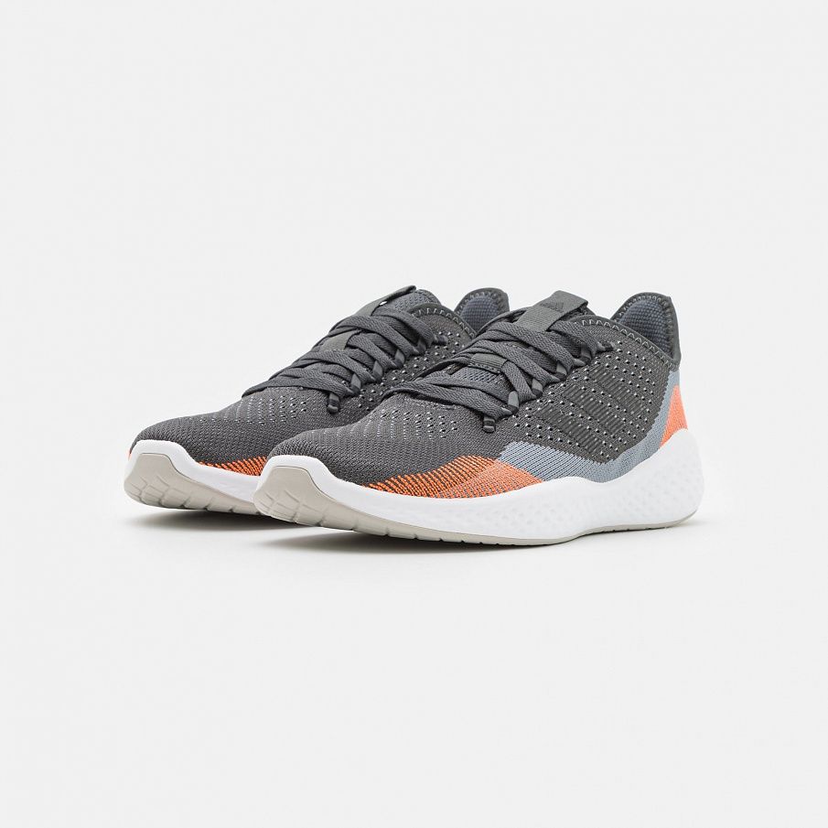 Фото № 2 с приближением к товару «‎Adidas 2.0 »