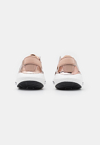 Фото № 4 с приближением к товару «‎Adidas Ultraboost 22»