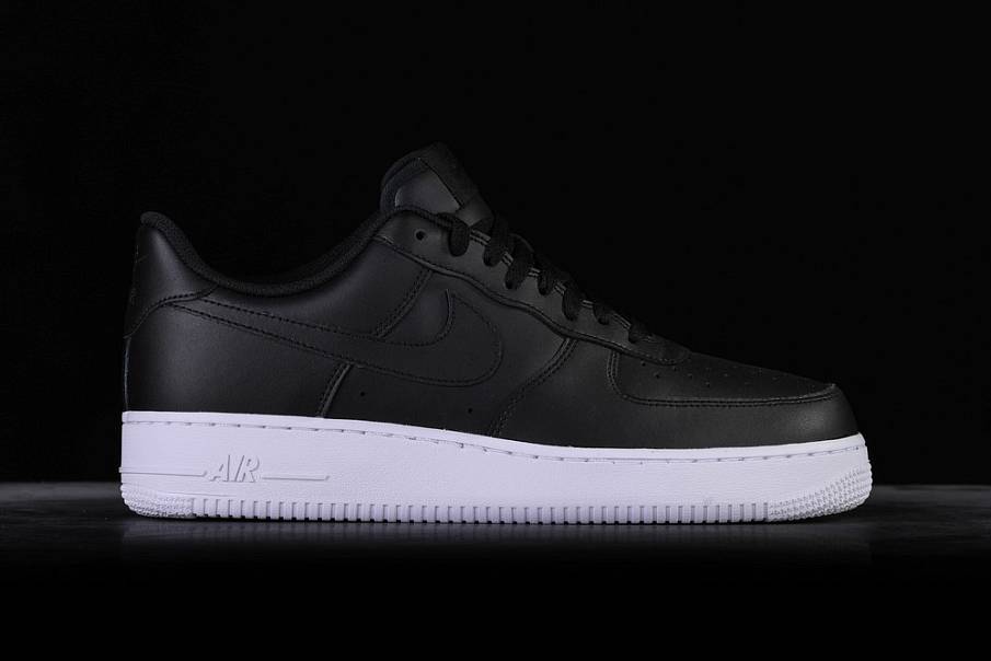 Фото № 2 с приближением к товару «‎Nike Air Force 1 ’07 »