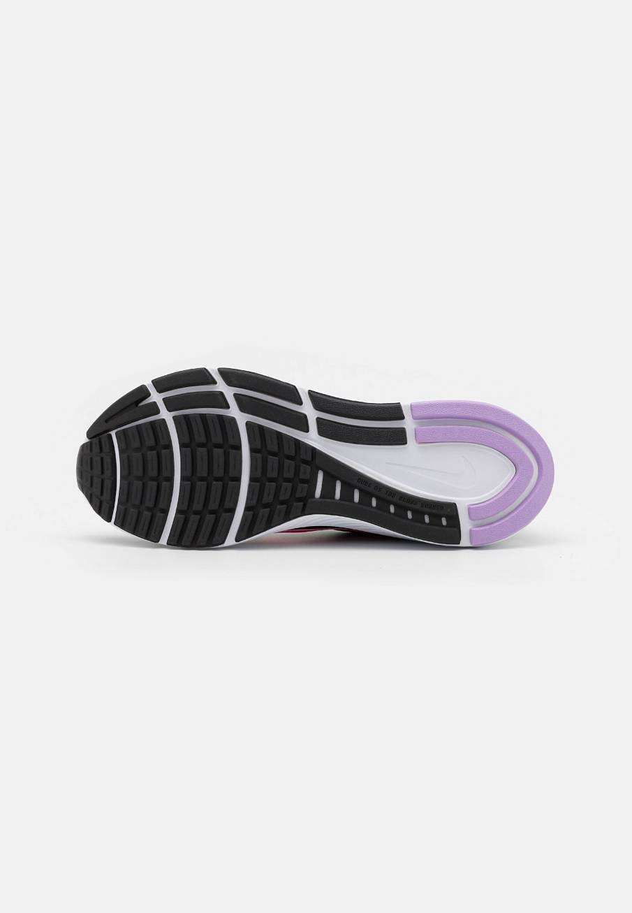 Фото № 5 с приближением к товару «‎Nike Air Zoom Structure 24»