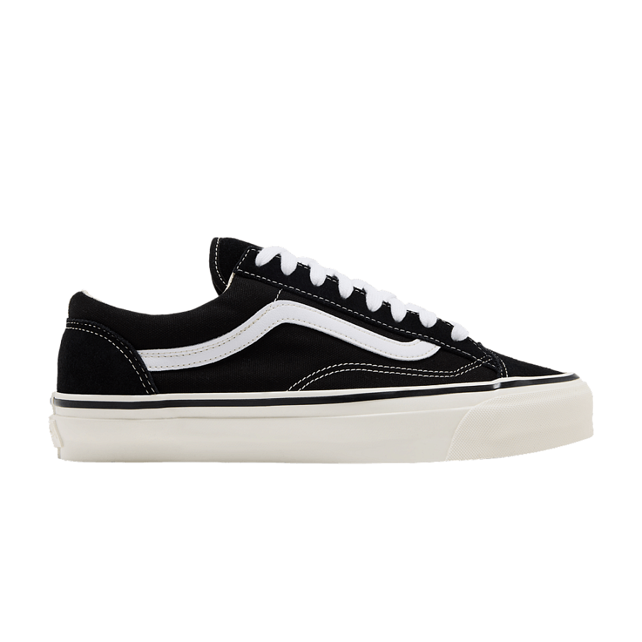 Фото № 1 с приближением к товару «‎Vans Old Skool 36 LX Black Marshmallow White»