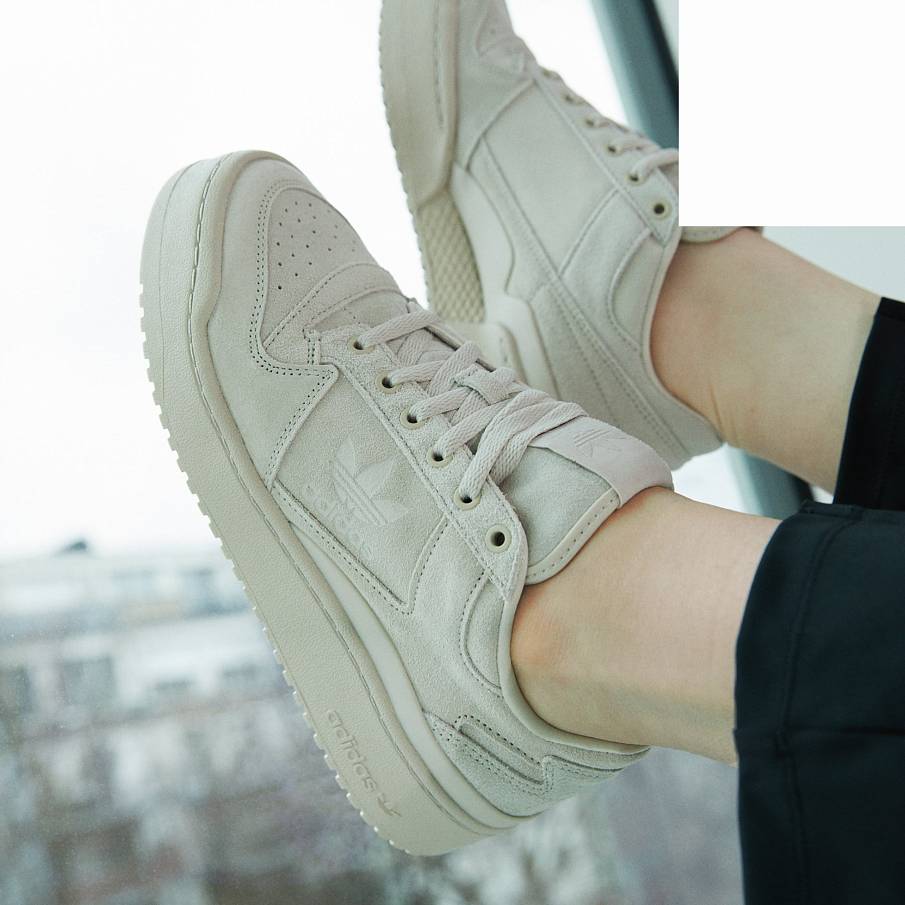 Фото № 5 с приближением к товару «‎Adidas Forum Bold »