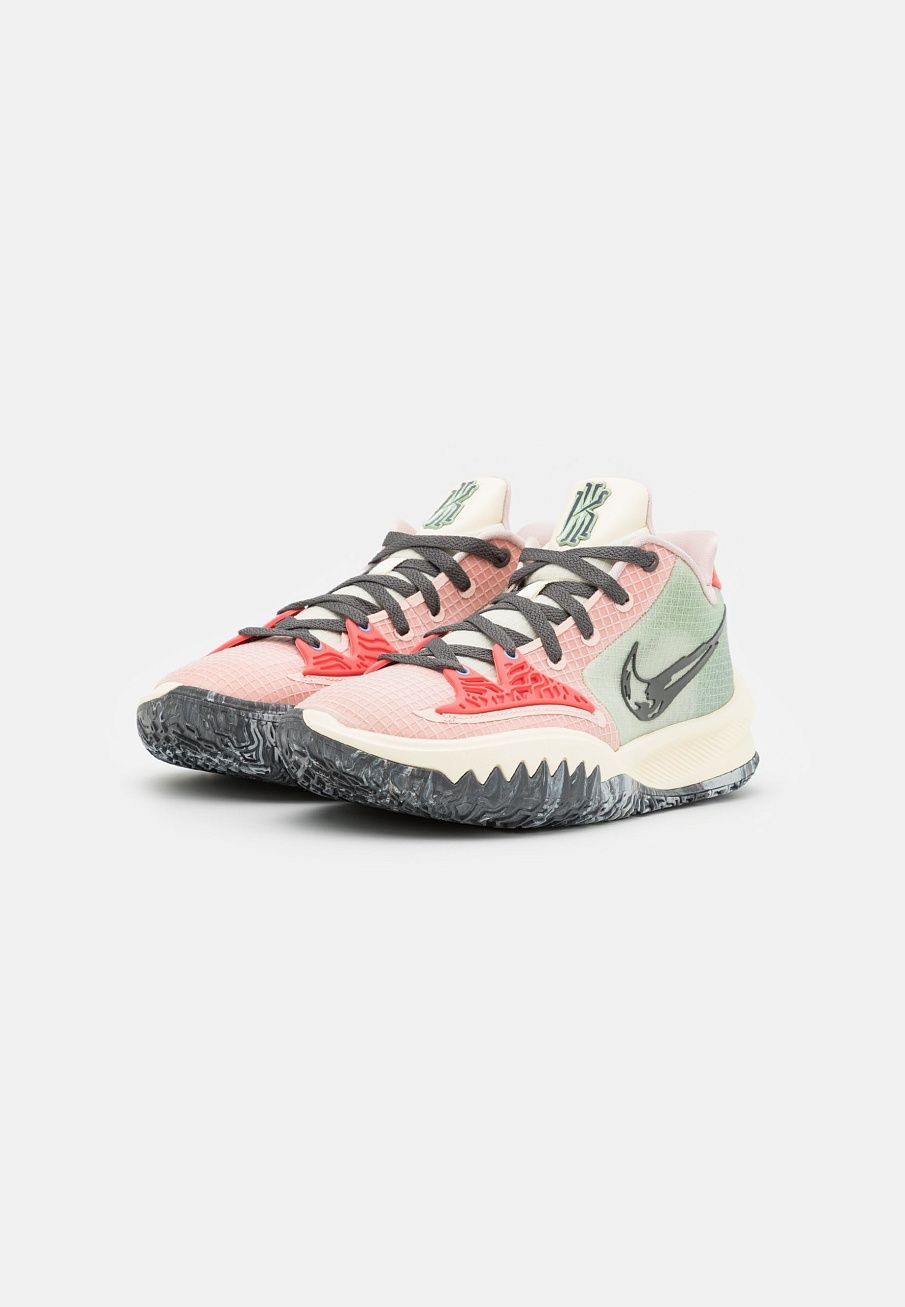 Фото № 2 с приближением к товару «‎Nike Kyrie 4 »