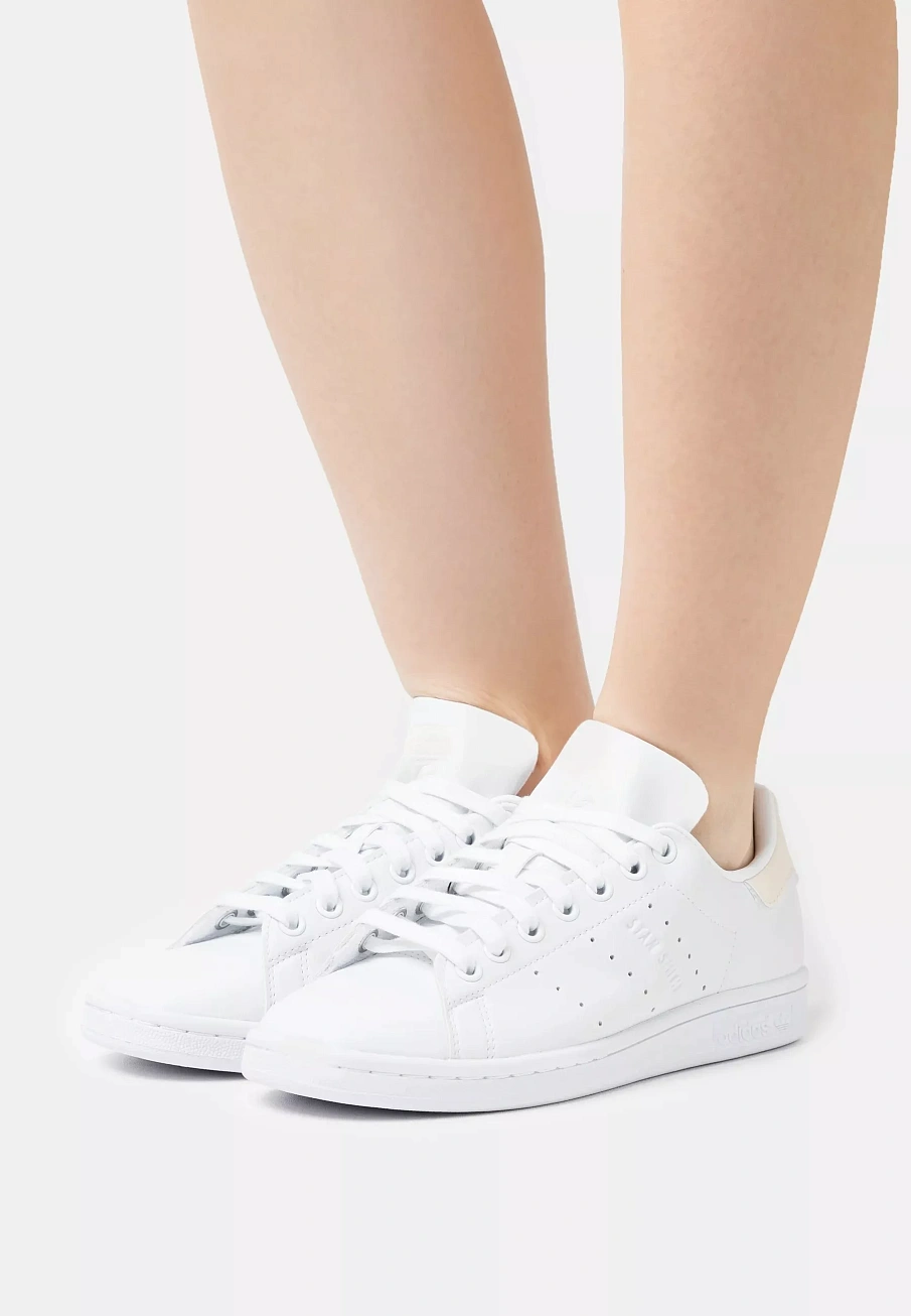 Фото № 1 с приближением к товару «‎STAN SMITH W»
