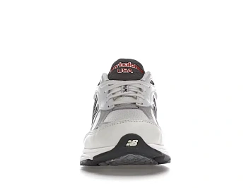 New Balance 990v3 - 2