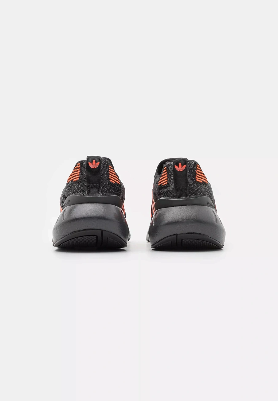 Фото № 2 с приближением к товару «‎SWIFT RUN 22 UNISEX»