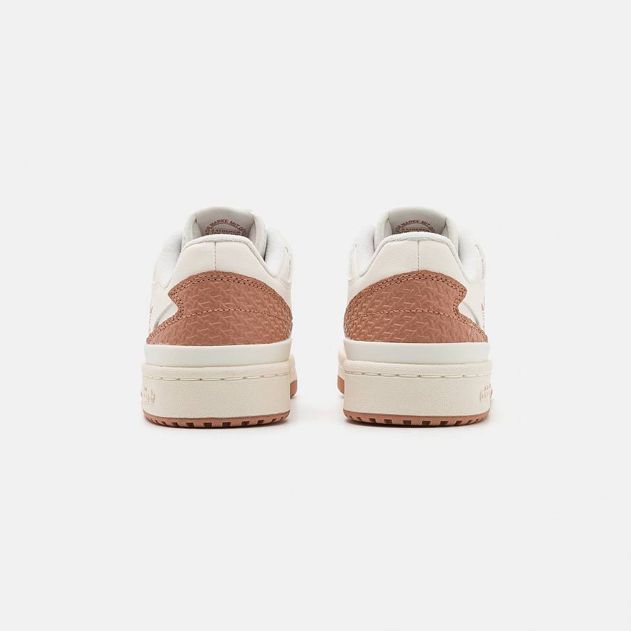 Фото № 3 с приближением к товару «‎Adidas Forum CL »