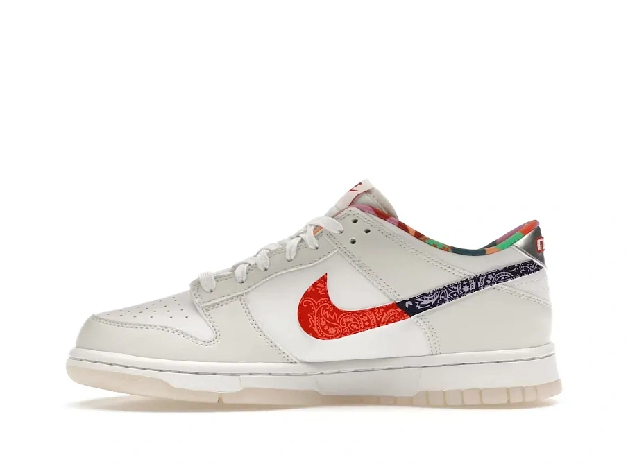 Фото № 3 с приближением к товару «‎Nike Dunk Low»