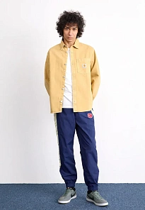 Фото № 3 с приближением к товару «‎FC CLASSIC»