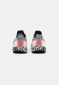 Фото № 3 с приближением к товару «‎Adidas Ultraboost 5.0 Dna »