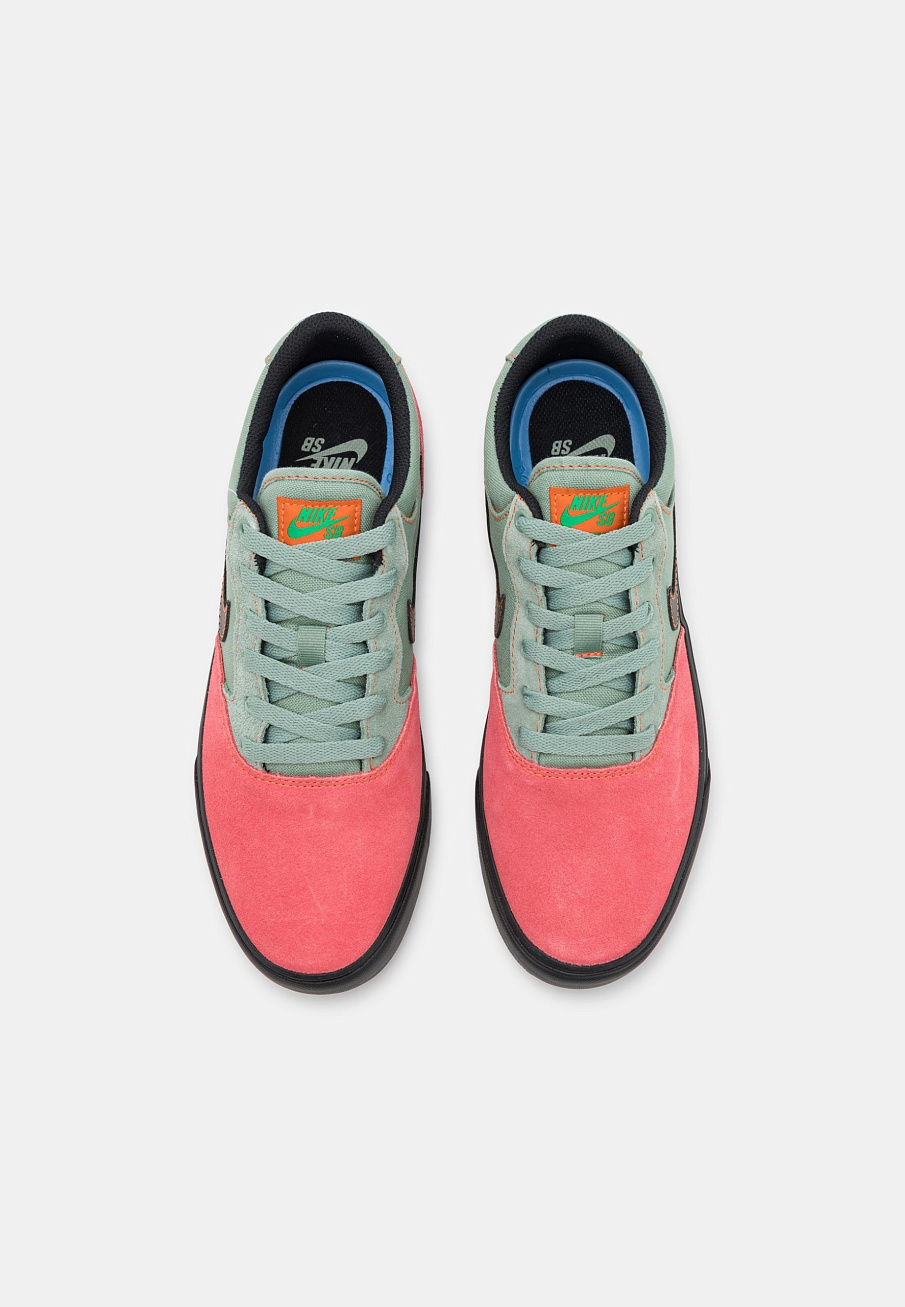 Фото № 4 с приближением к товару «‎Nike Chron 2 »