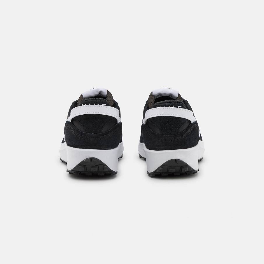 Фото № 3 с приближением к товару «‎Nike Waffle Debut »