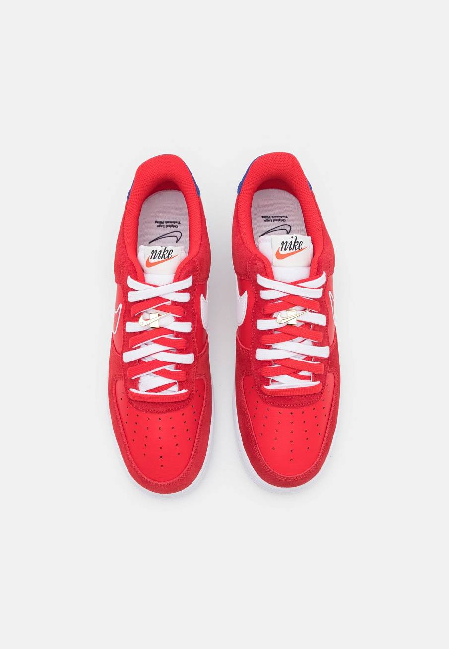 Фото № 3 с приближением к товару «‎Nike Air Force 1 ’07 »