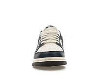 Фото № 2 с приближением к товару «‎Nike Dunk Low»