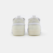 Фото № 3 с приближением к товару «‎Nike Air Force 1 React »