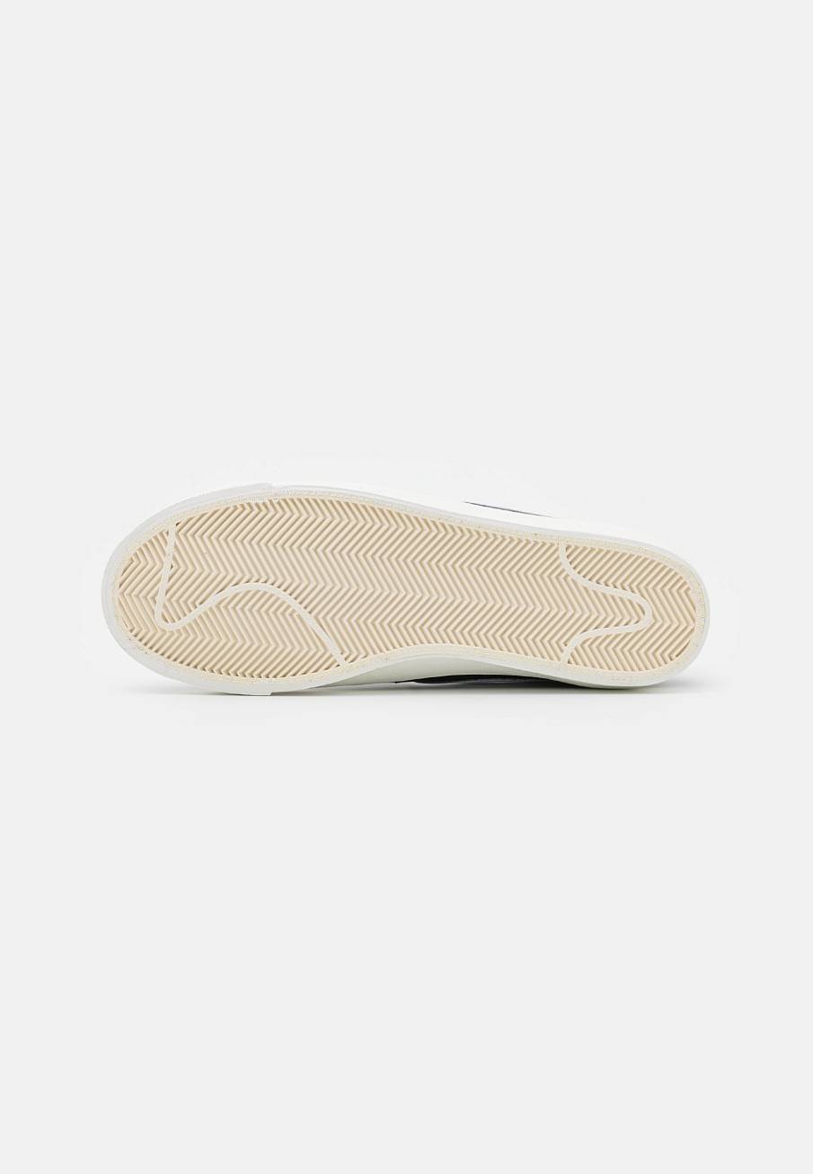 Фото № 4 с приближением к товару «‎Nike Blazer ’77 Vntg »
