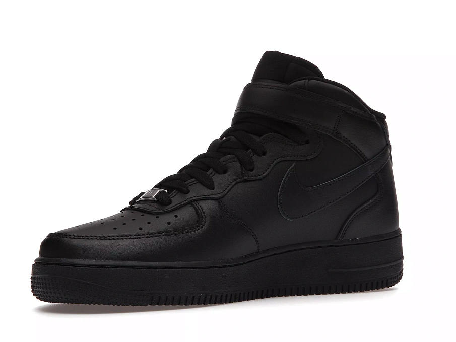 Фото № 2 с приближением к товару «‎Nike Air Force 1 Mid '07 Triple Black (2021)»