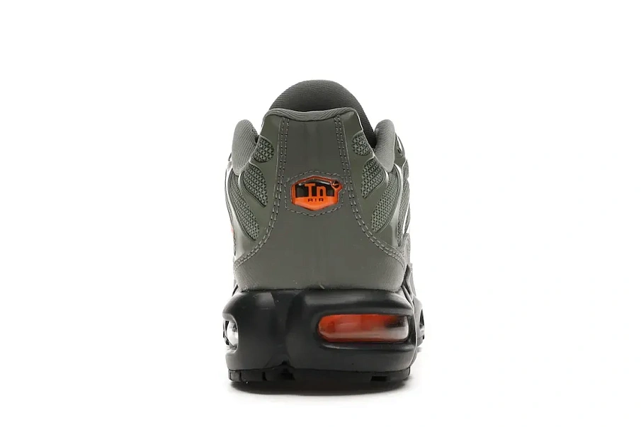Фото № 4 с приближением к товару «‎Nike Air Max Plus Dark Stucco»