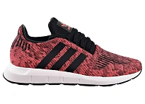 Фото № 1 с приближением к товару «‎adidas Swift Run Solar Red Black White»