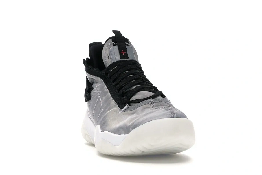 Фото № 4 с приближением к товару «‎Jordan Proto React Metallic Silver»