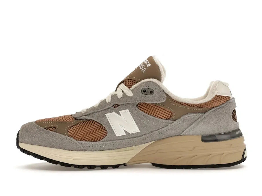 Фото № 3 с приближением к товару «‎New Balance 993»