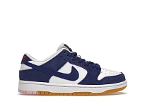 Фото № 1 с приближением к товару «‎Nike SB Dunk Low»