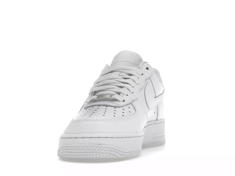 Фото № 4 с приближением к товару «‎Nike Air Force 1 Low '07 White »