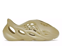 Фото № 1 с приближением к товару «‎adidas Yeezy Foam RNNR Sulfur (Kids)»
