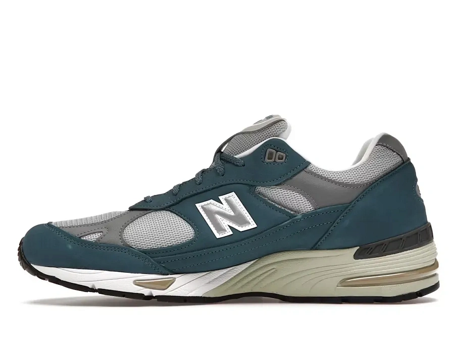 Фото № 3 с приближением к товару «‎New Balance 991»