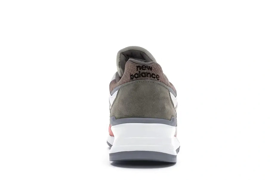 Фото № 4 с приближением к товару «‎New Balance 997»