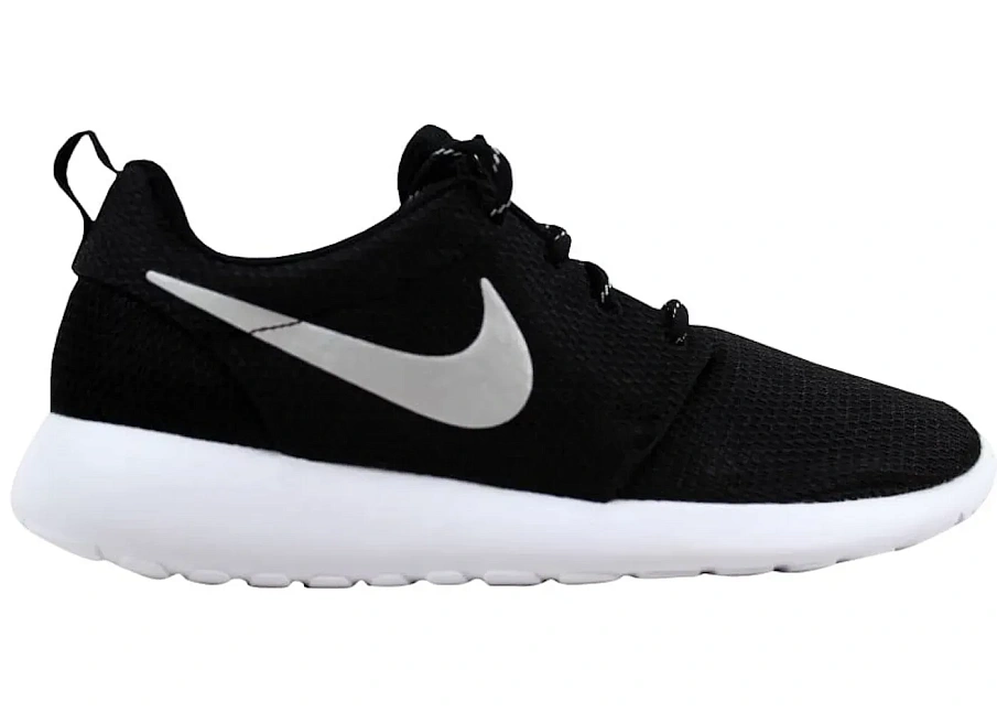 Фото № 1 с приближением к товару «‎Nike Roshe One Black/Metallic Platinum-White »