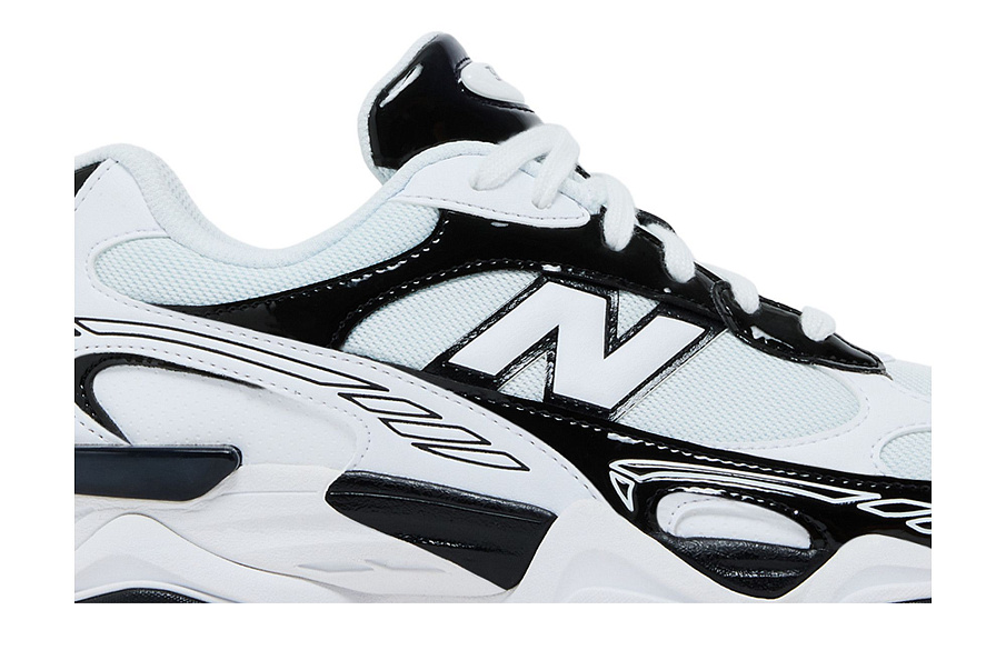 Фото № 3 с приближением к товару «‎New Balance 9060R Black White»