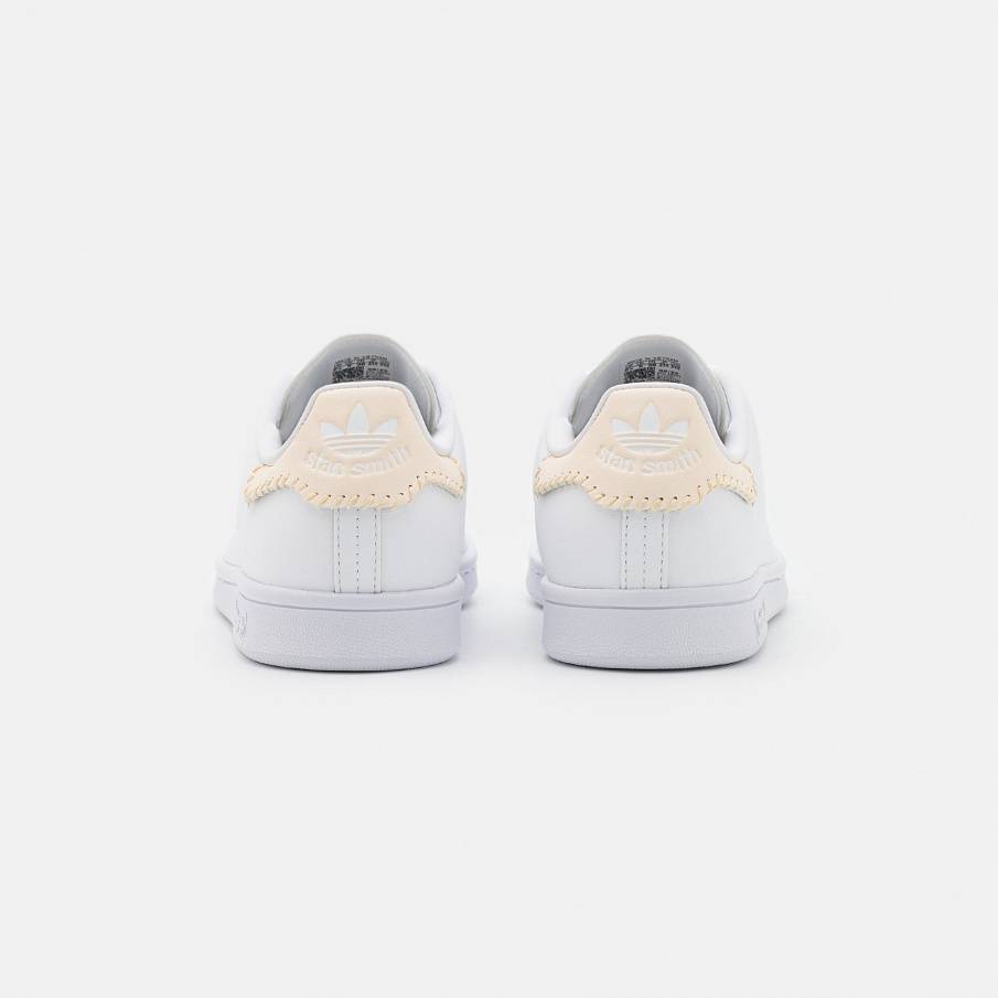 Фото № 4 с приближением к товару «‎Adidas Stan Smith »