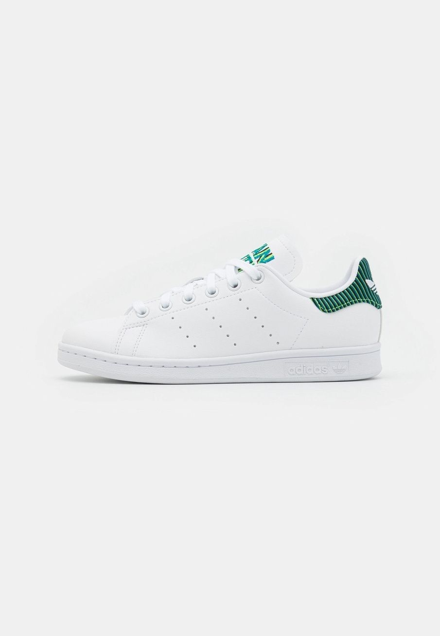 Фото № 1 с приближением к товару «‎Adidas Stan Smith »