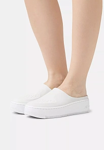 Фото № 2 с приближением к товару «‎W AF1 LOVER XX»