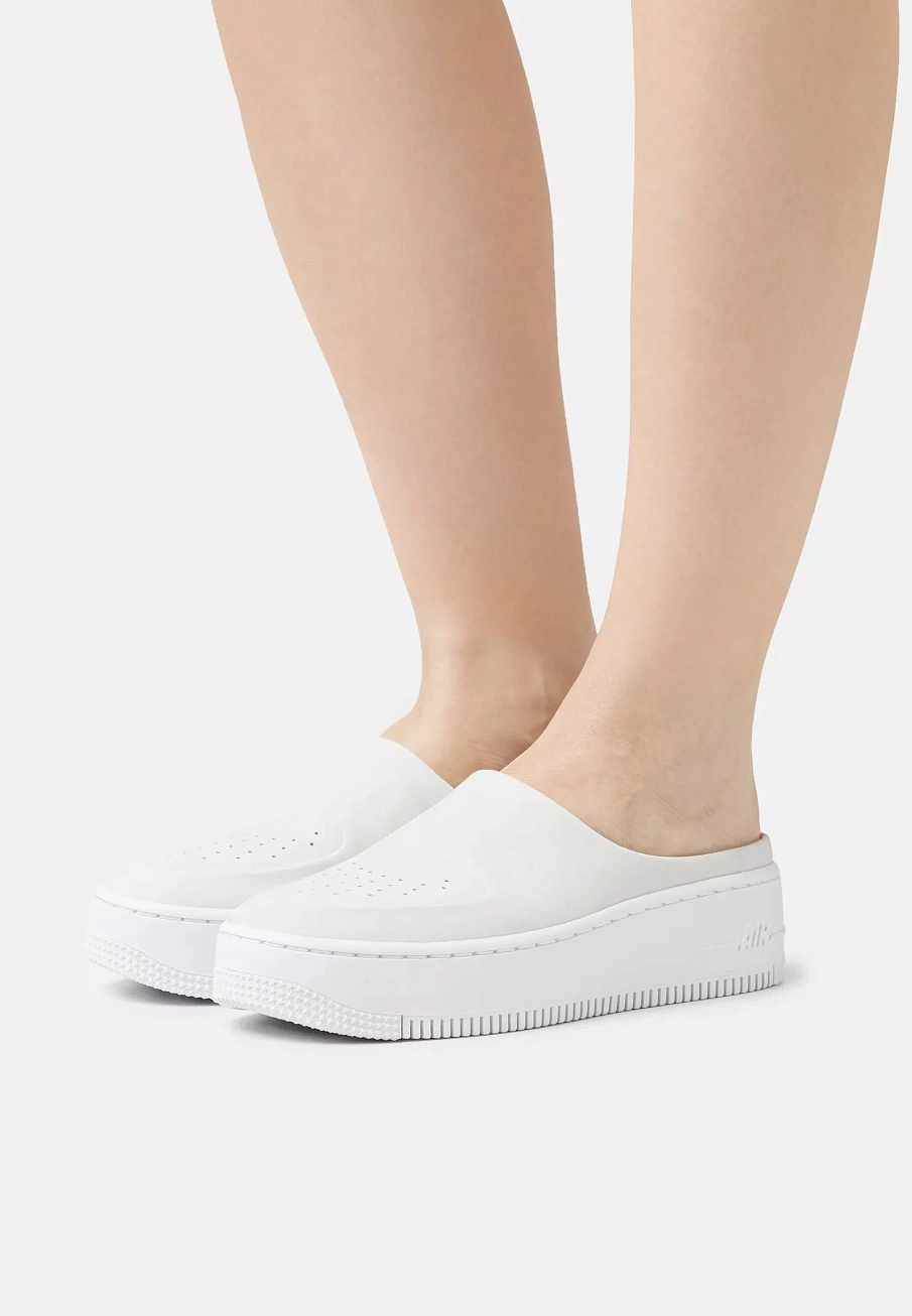 Фото № 2 с приближением к товару «‎W AF1 LOVER XX»