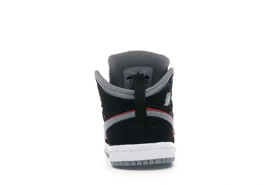 Фото № 4 с приближением к товару «‎Jordan 1 Mid»