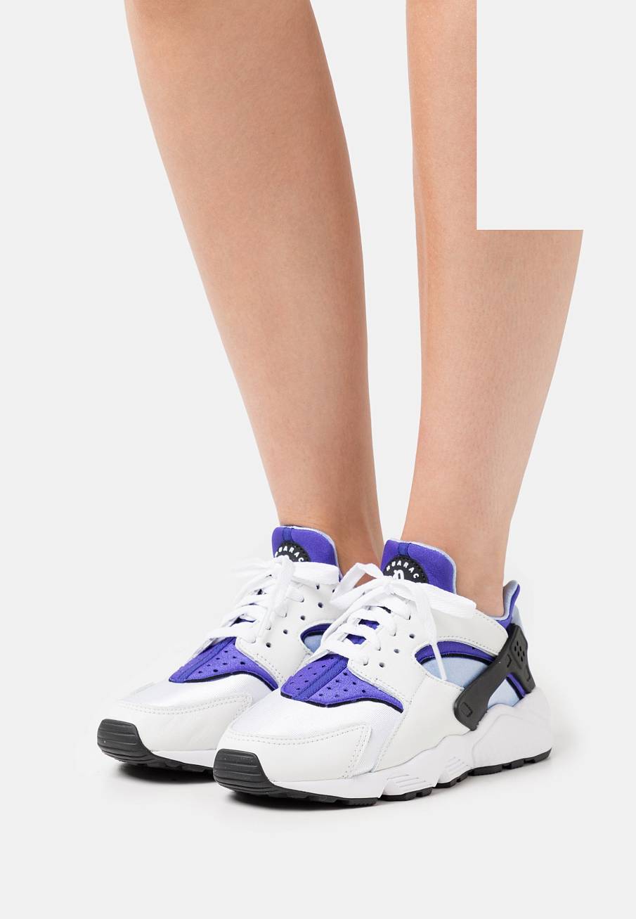 Фото № 4 с приближением к товару «‎Nike Air Huarache »