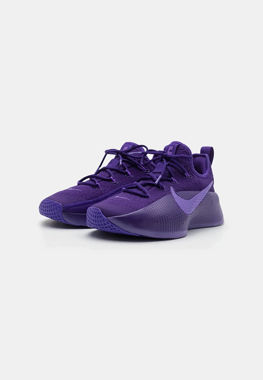 Фото № 4 с приближением к товару «‎LEBRON TR 1»