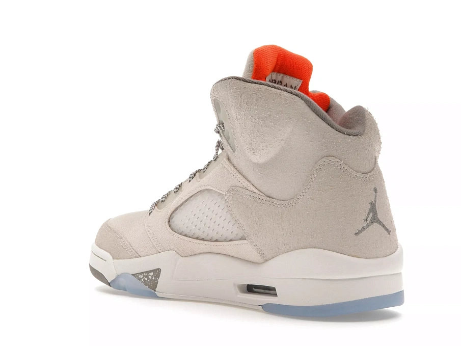 Фото № 6 с приближением к товару «‎Jordan 5 Retro SE Craft Light Orewood Brown»