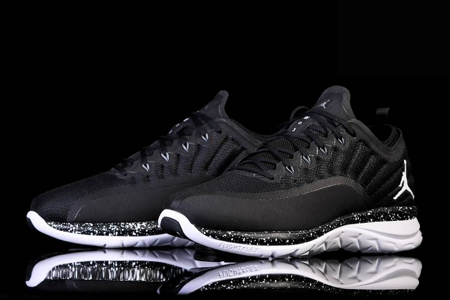 Фото № 2 с приближением к товару «‎Nike Air Jordan Trainer Prime Oreo »