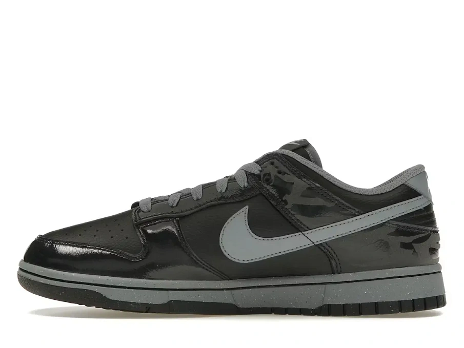 Фото № 3 с приближением к товару «‎Nike Dunk Low»