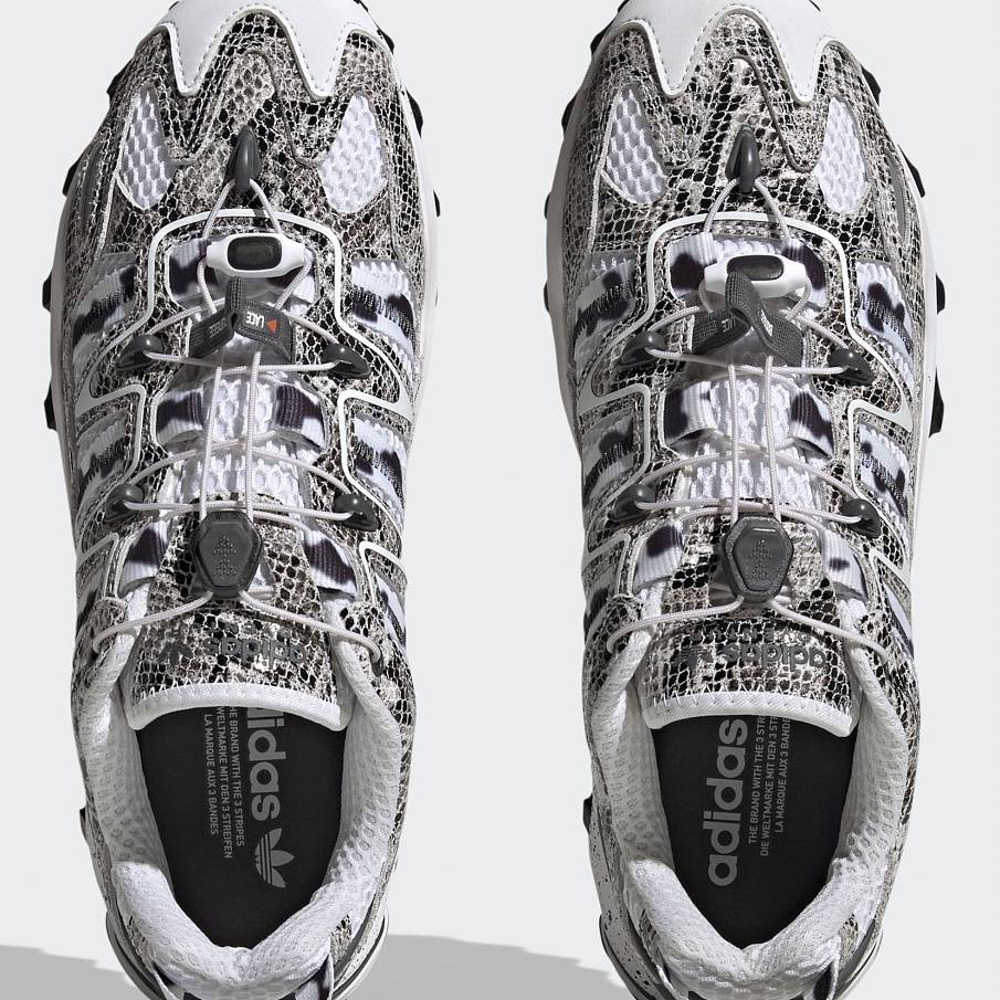 Фото № 3 с приближением к товару «‎Adidas Hyperturf »