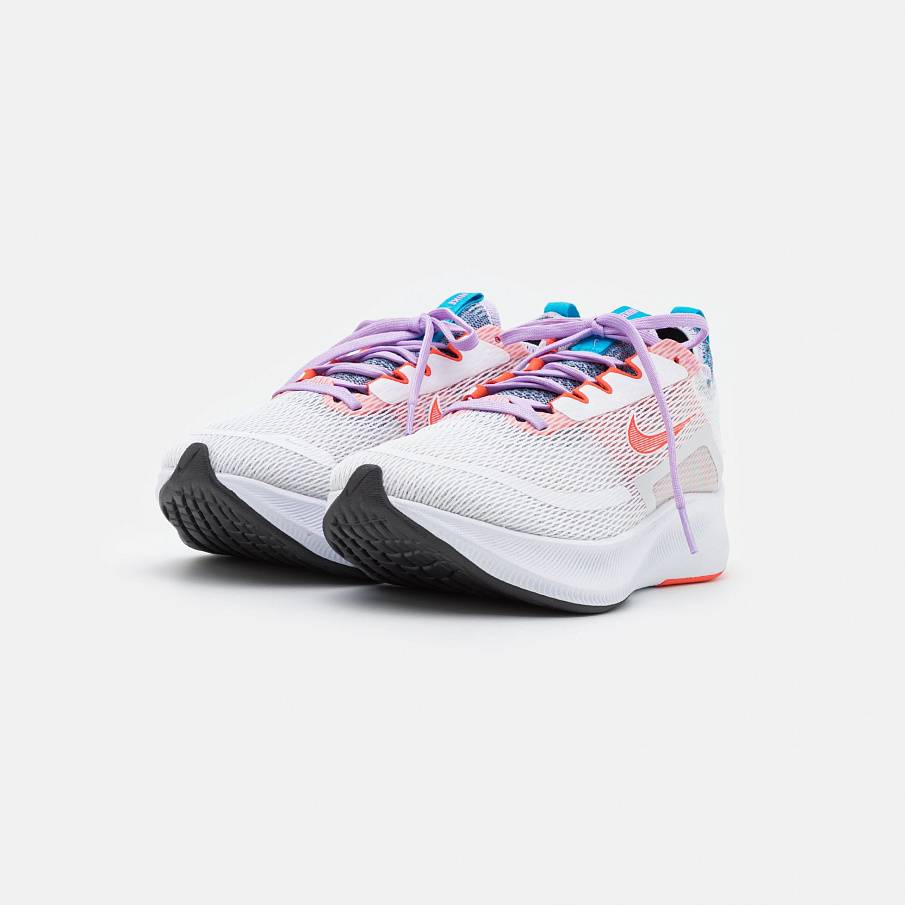 Фото № 3 с приближением к товару «‎Nike Zoom Fly 4»