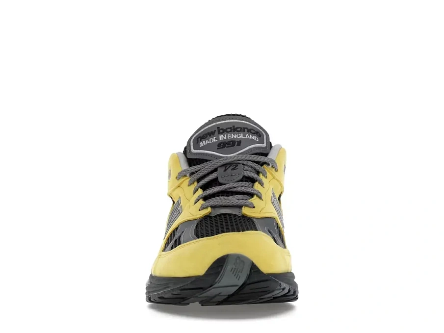 Фото № 2 с приближением к товару «‎New Balance 991v2»